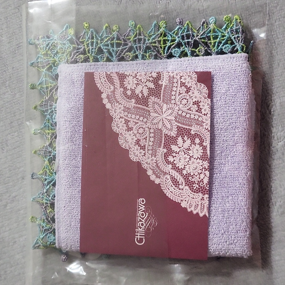 NWT π Japanese Gift Towel π - Picture 2 of 11